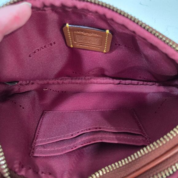 Coach Prairie Signature Sadie Bag Wristlet Double Zip Closure Gold Tone Hardware - Picture 9 of 15